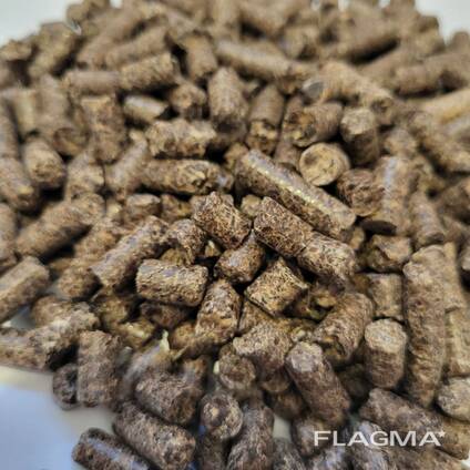 Buckwheat husk fuel pellets