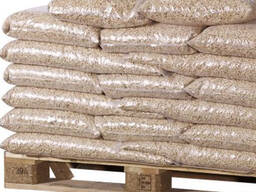 High Quality Wood Pellets 6mm EN Plus A1 Pellet di Abete Fuel For Heating System
